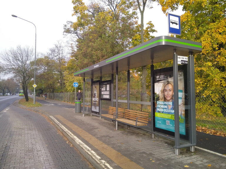 Grodziska bus stop in Poznań – bus lines near Nest guesthouse.